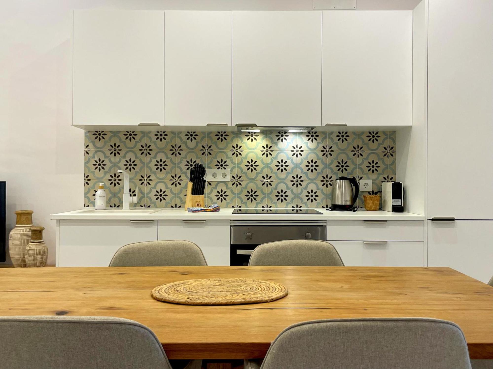 Piso Con Patio, 3 Habitaciones, En La Goleta Málaga Exterior foto